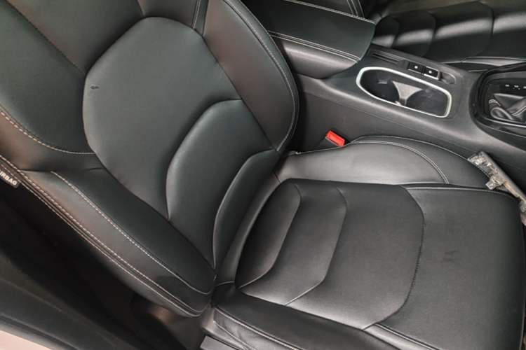 Used Baojun 530 2020 1.5T CVT Prestige Connected Version 7 Seats Right Front Seat