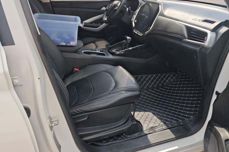 Used Baojun 530 2020 1.5T CVT Prestige Connected Version 5 Seats Right Front Seat