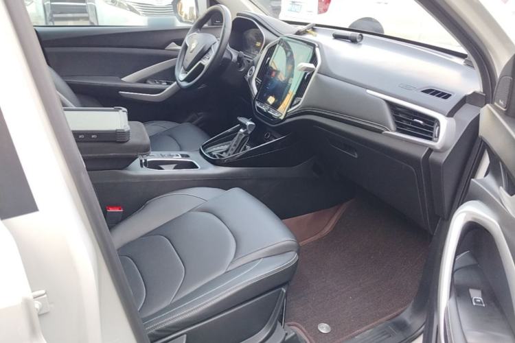 Used Baojun 530 2020 1.5T CVT Prestige Connected Version 7 Seats Right Front Seat