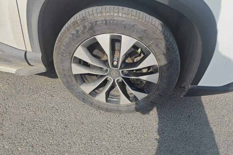 Used Baojun 530 2020 1.5T CVT Prestige Connected Version 7 Seats Right Front Wheel Hub