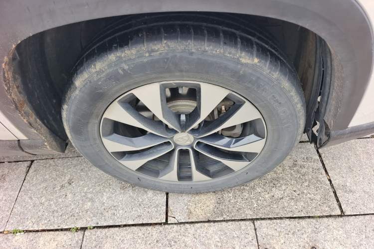 Used Baojun 530 2020 1.5T CVT Prestige Connected Version 5 Seats Right Front Wheel Hub
