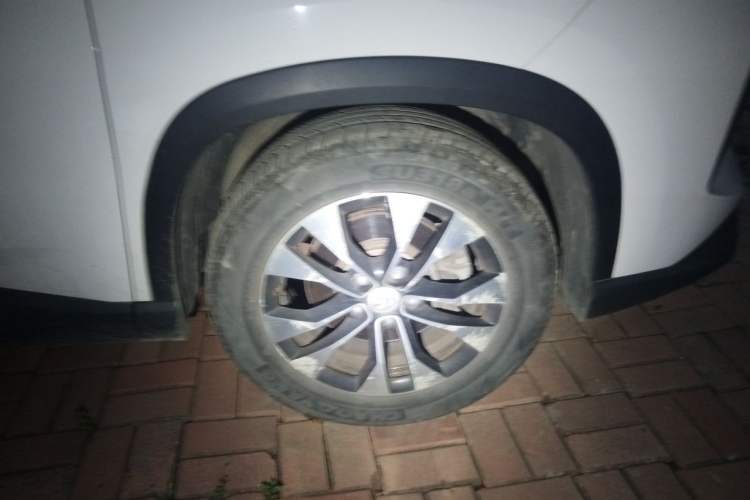 Used Baojun 530 2020 1.5T CVT Prestige Connected Version 7 Seats Right Front Wheel Hub
