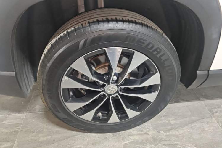 Used Baojun 530 2020 1.5T CVT Prestige Connected Version 7 Seats Right Rear Wheel Hub
