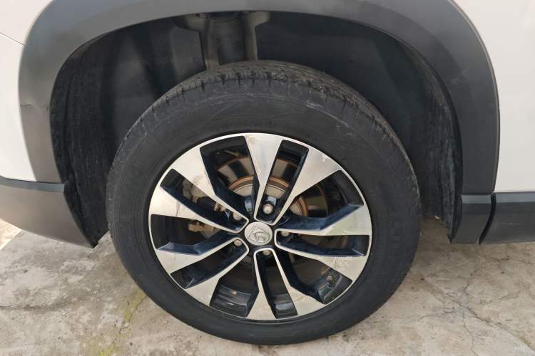 Used Baojun 530 2020 1.5T CVT Prestige Connected Version 5 Seats Right Rear Wheel Hub