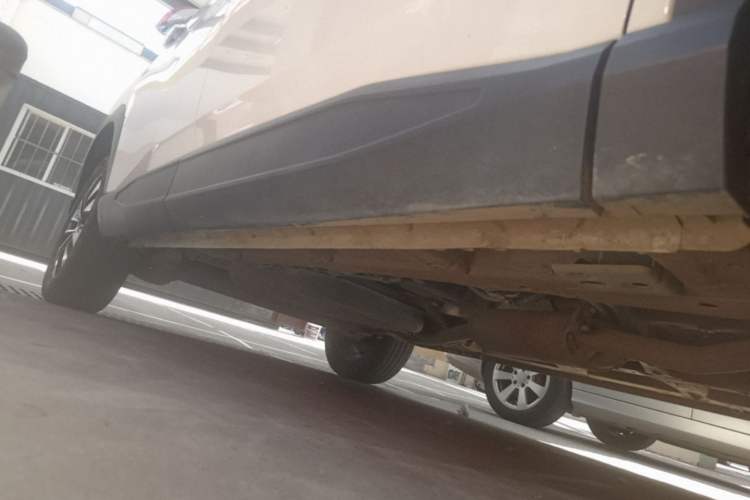 Used Baojun 530 2020 1.5T CVT Prestige Connected Version 7 Seats Right Side Sill