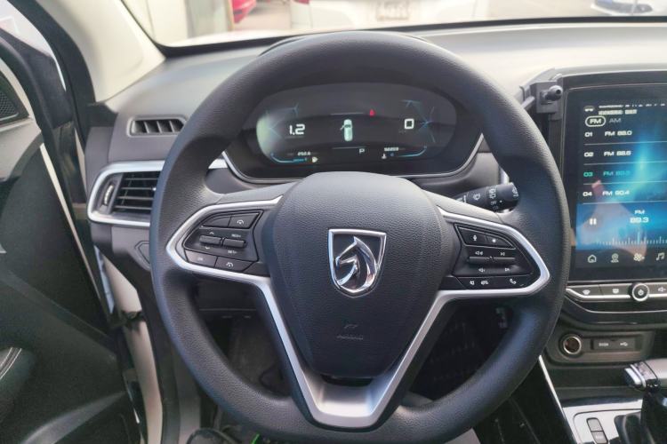 Used Baojun 530 2020 1.5T CVT Luxury Connected Version 6 Seats Steering Wheel