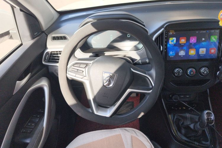 Used Baojun 530 2020 1.5T Manual Comfort Version 5 Seats Steering Wheel