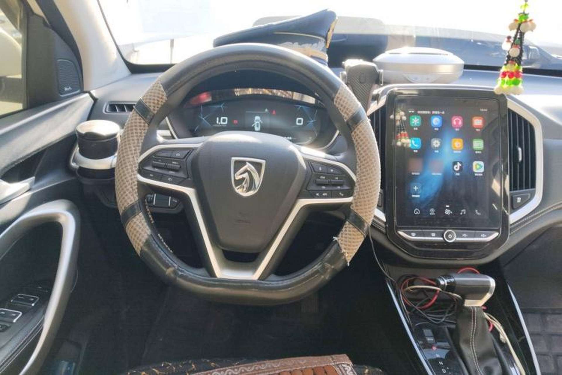 Used Baojun 530 2020 1.5T CVT Prestige Connected Version 7 Seats Steering Wheel