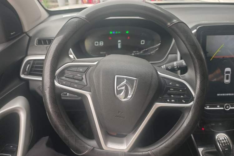 Used Baojun 530 2020 1.5T Manual Luxury Version 7 Seats Steering Wheel