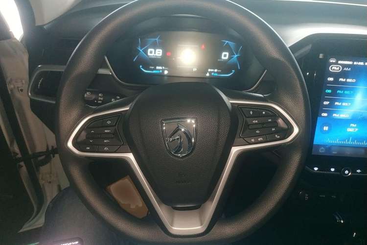 Used Baojun 530 2020 1.5T CVT Prestige Connected Version 6 Seats Steering Wheel