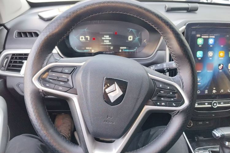 Used Baojun 530 2020 1.5T CVT Prestige Connected Version 7 Seats Steering Wheel