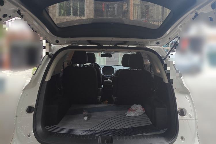 Used Baojun 530 2020 1.5T CVT Prestige Connected Version 6 Seats Trunk