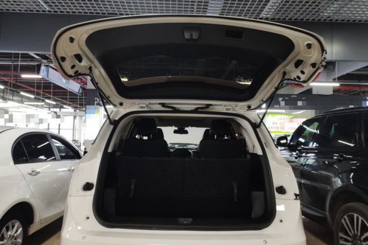 Used Baojun 530 2020 1.5T CVT Prestige Connected Version 6 Seats Trunk