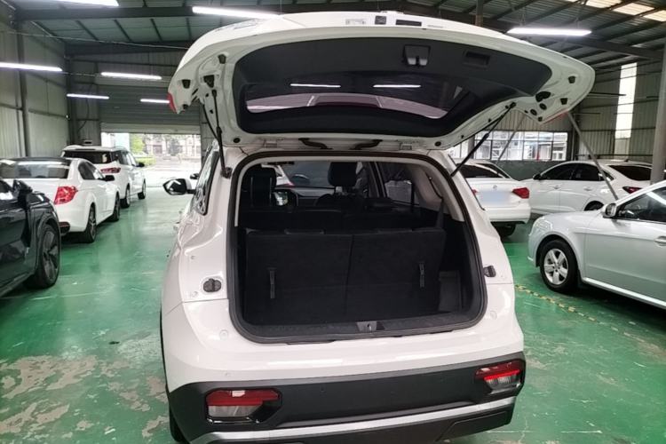 Used Baojun 530 2020 1.5T CVT Luxury Connected Version 7 Seats Trunk