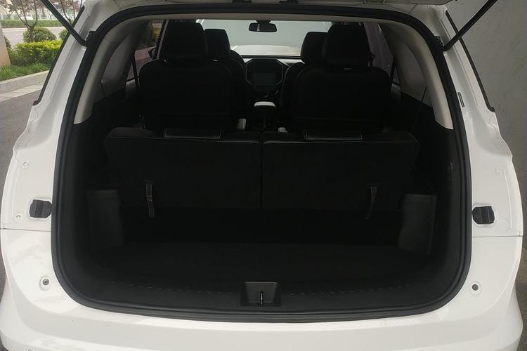 Used Baojun 530 2020 1.5T CVT Prestige Connected Version 6 Seats Trunk