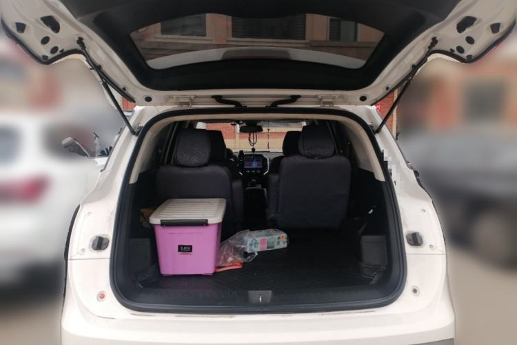 Used Baojun 530 2020 1.5T Manual Comfort Version 6 Seats Trunk