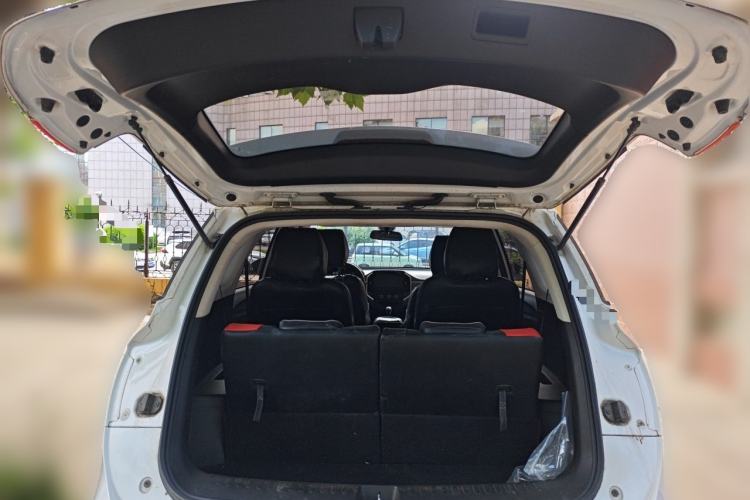 Used Baojun 530 2020 1.5T Manual Comfort Version 6 Seats Trunk