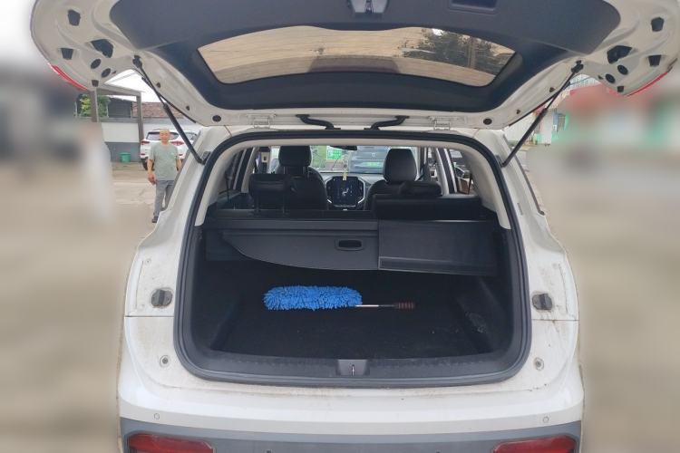 Used Baojun 530 2020 1.5T Manual Luxury Version 5 Seats Trunk