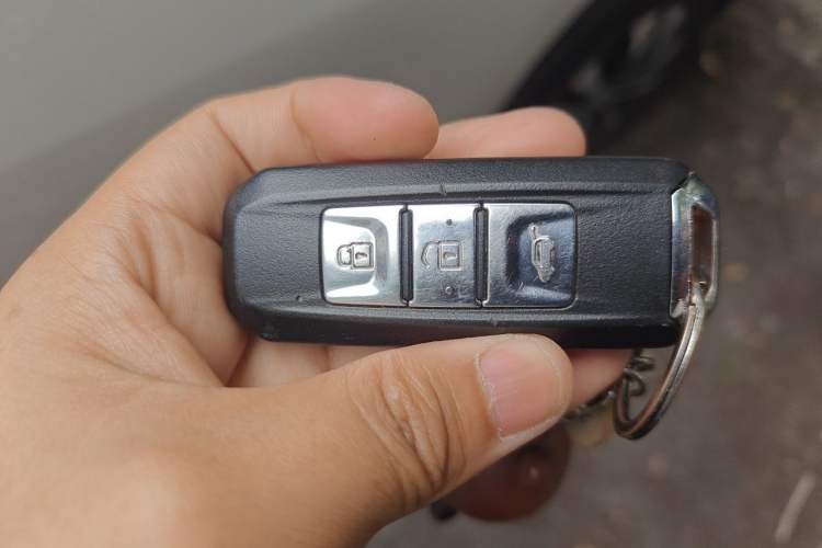 Used Baojun 530 2020 1.5T CVT Prestige Connected Version 6 Seats Vehicle Key