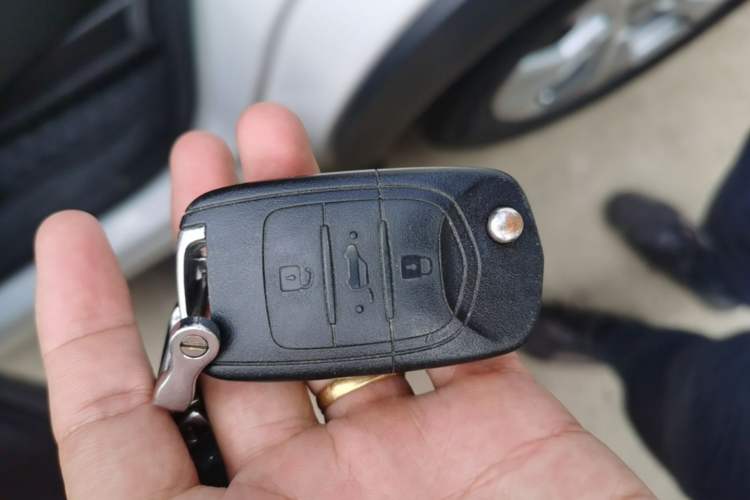 Used Baojun 530 2020 1.5T Manual Luxury Version 7 Seats Vehicle Key