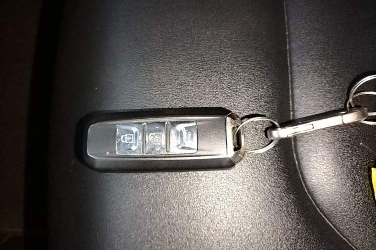Used Baojun 530 2020 1.5T CVT Luxury Connected Version 7 Seats Vehicle Key