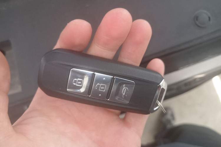 Used Baojun 530 2020 1.5T CVT Prestige Connected Version 7 Seats Vehicle Key