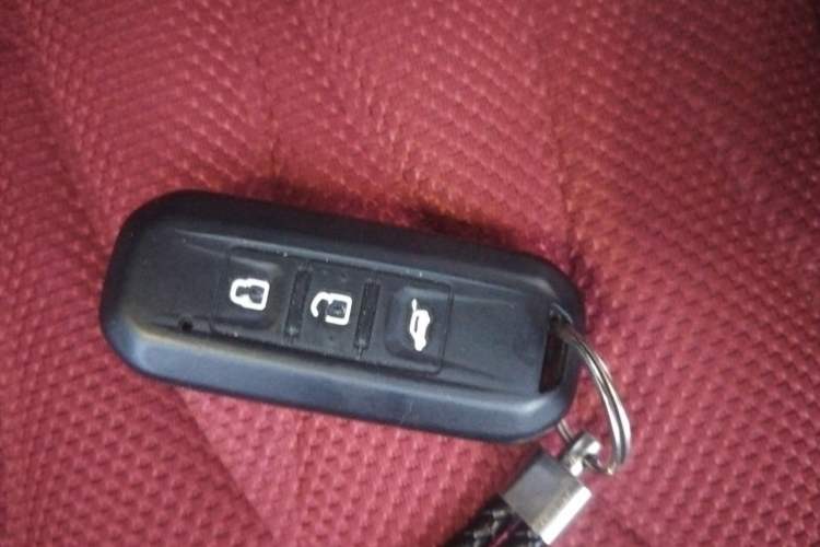 Used Baojun 530 2020 1.5T CVT Prestige Connected Version 7 Seats Vehicle Key