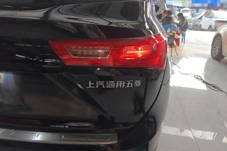 Used Baojun 530 2021 Global Car Anniversary Edition 1.5T Manual Luxury Model 7 Seats Exterior 6