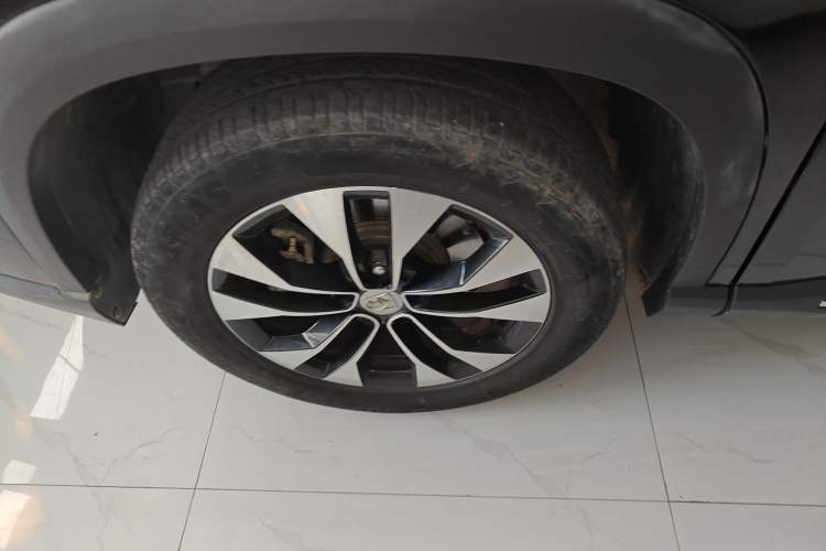 Used Baojun 530 2021 Global Car Anniversary Edition 1.5T Manual Luxury Model 7 Seats Exterior 7