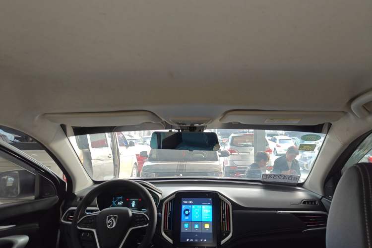 Used Baojun 530 2021 Global Car Anniversary Edition 1.5T Manual Luxury Model 7 Seats Headliner