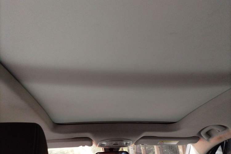 Used Baojun 530 2021 Global Car Anniversary Edition 1.5T CVT Prestige Connected Model 5 Seats Headliner