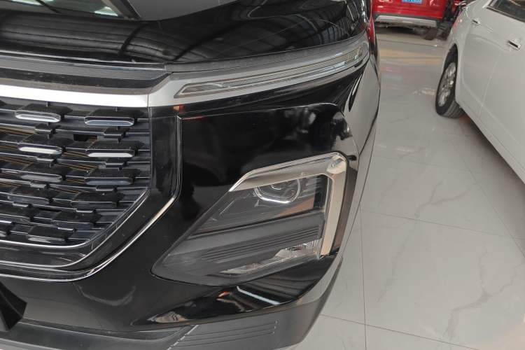 Used Baojun 530 2021 Global Car Anniversary Edition 1.5T Manual Luxury Model 7 Seats Left Front Headlight