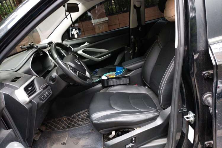 Used Baojun 530 2021 Global Car Anniversary Edition 1.5T CVT Prestige Connected Model 5 Seats Left Front Seat