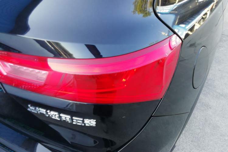 Used Baojun 530 2021 Global Car Anniversary Edition 1.5T CVT Luxury Model 5 Seats Right Rear Taillight
