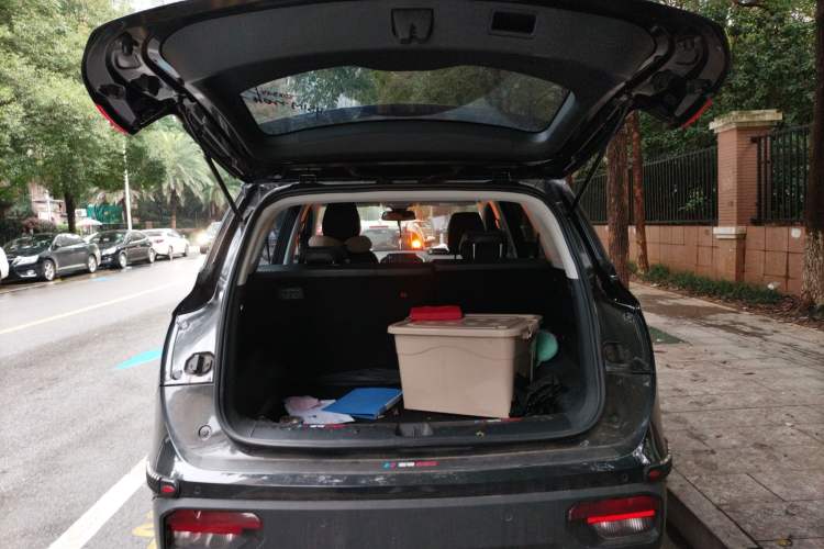 Used Baojun 530 2021 Global Car Anniversary Edition 1.5T CVT Prestige Connected Model 5 Seats Trunk