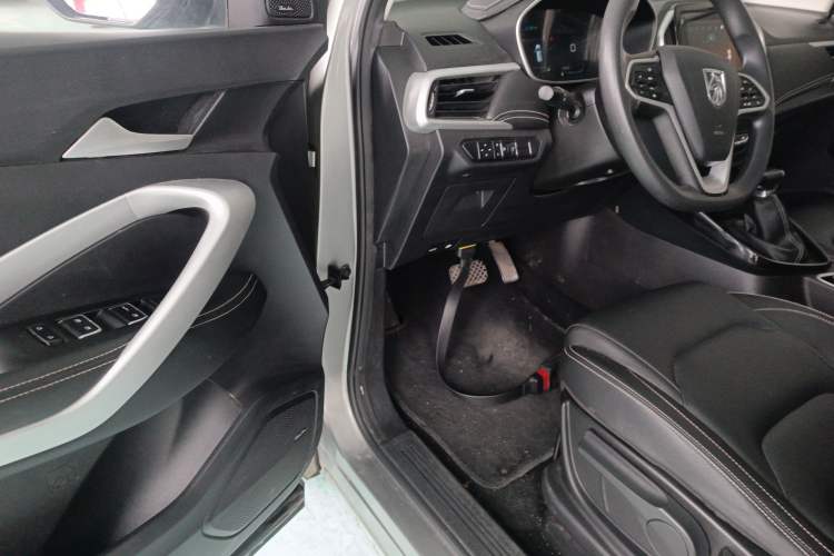 Used Baojun 530 2021 Global Car Anniversary Edition 1.5T CVT Luxury Model 7 Seats Driver Seat