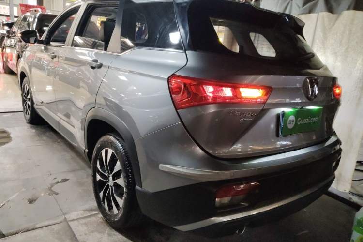 Used Baojun 530 2021 Global Car Anniversary Edition 1.5T CVT Prestige Connected Model 7 Seats Exterior 3