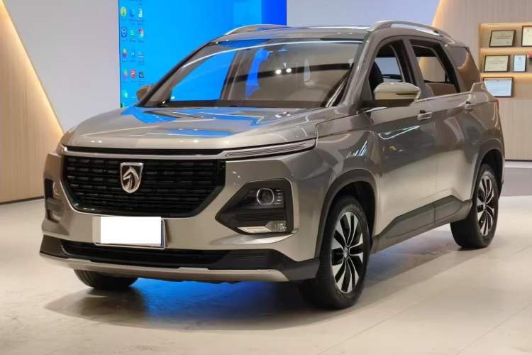 Used Baojun 530 2021 Global Car Anniversary Edition 1.5T CVT Prestige Connected Model 7 Seats Exterior 9