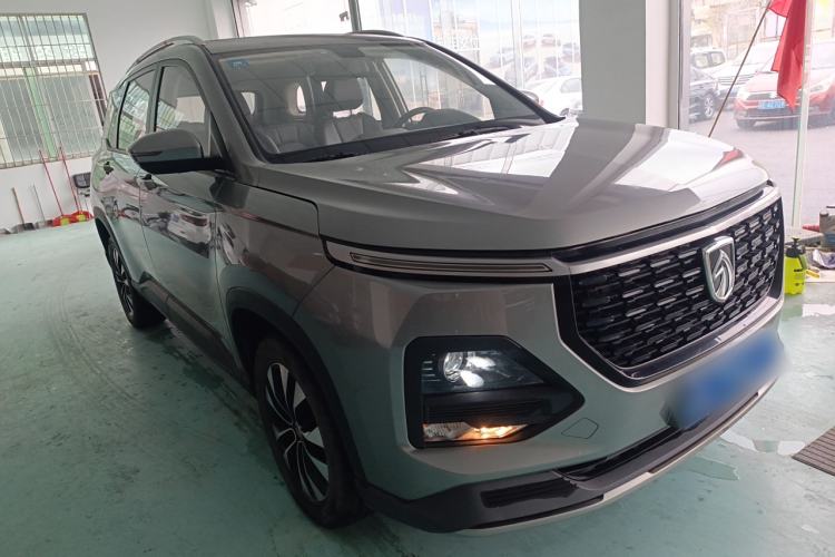 Used Baojun 530 2021 Global Car Anniversary Edition 1.5T CVT Luxury Model 7 Seats Front Right 45 Deg