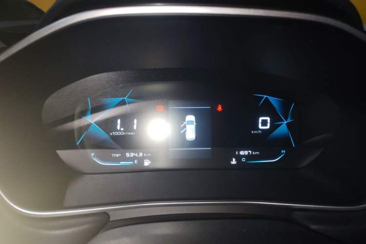 Used Baojun 530 2021 Global Car Anniversary Edition 1.5T Manual Luxury Model 7 Seats Instrument Cluster
