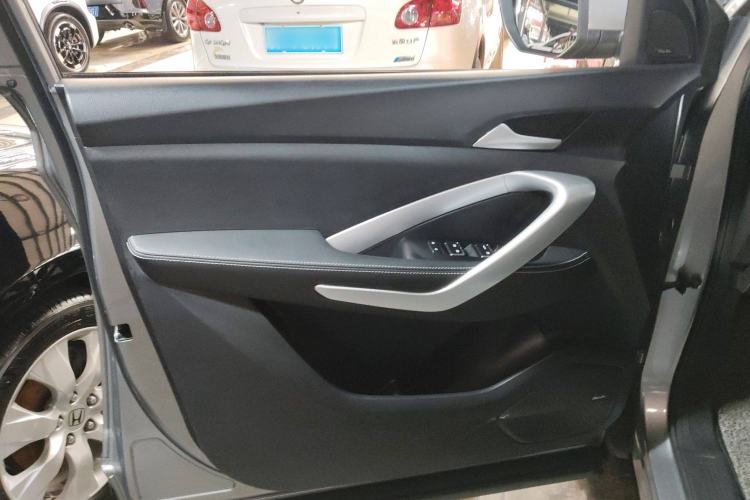 Used Baojun 530 2021 Global Car Anniversary Edition 1.5T CVT Prestige Connected Model 7 Seats Interior 7