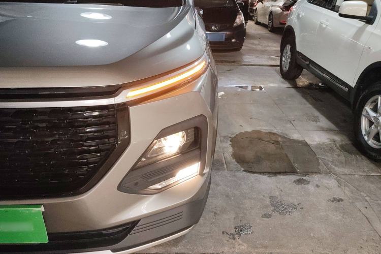 Used Baojun 530 2021 Global Car Anniversary Edition 1.5T CVT Prestige Connected Model 7 Seats Left Front Headlight