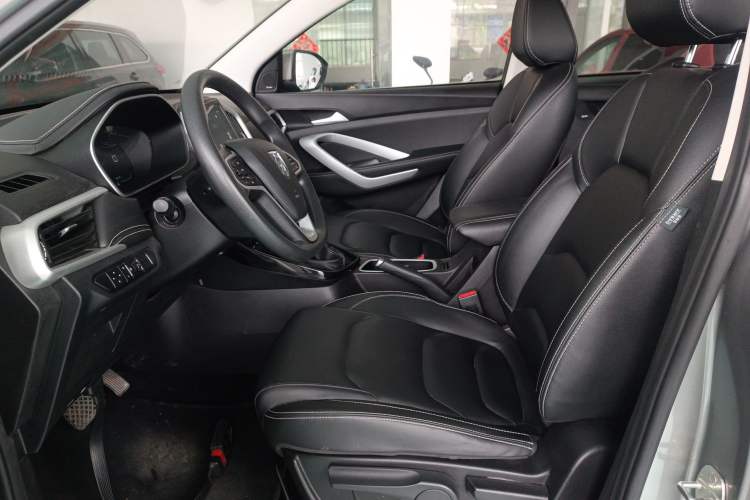 Used Baojun 530 2021 Global Car Anniversary Edition 1.5T CVT Luxury Model 7 Seats Left Front Seat