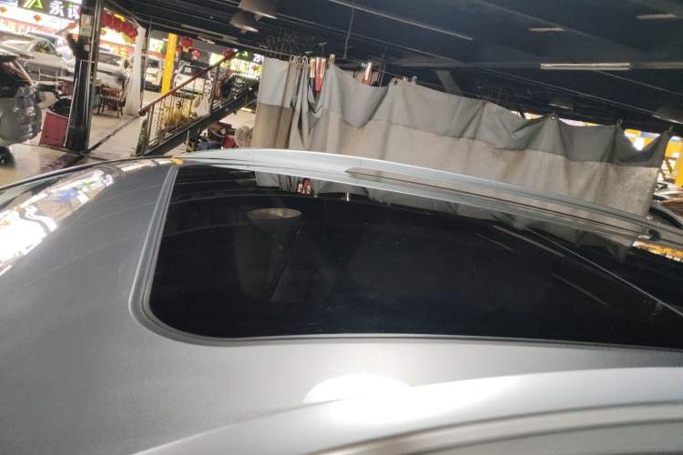 Used Baojun 530 2021 Global Car Anniversary Edition 1.5T CVT Prestige Connected Model 7 Seats Roof