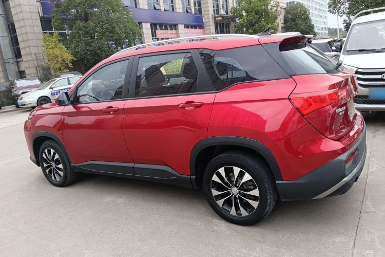 Used Baojun 530 2021 Global Car Anniversary Edition 1.5T Manual Luxury Model 7 Seats Left Side