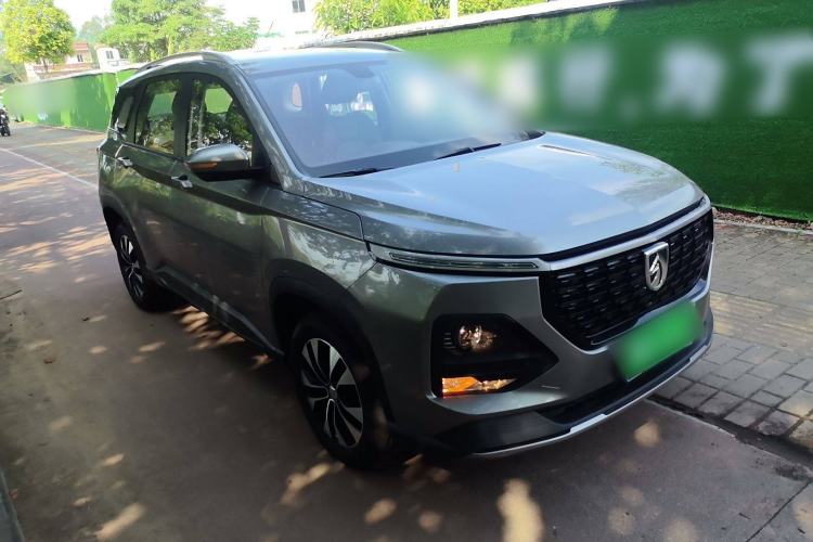 Used Baojun 530 2021 Global Car Anniversary Edition 1.5T Manual Luxury Model 6 Seats Front Right 45 Deg