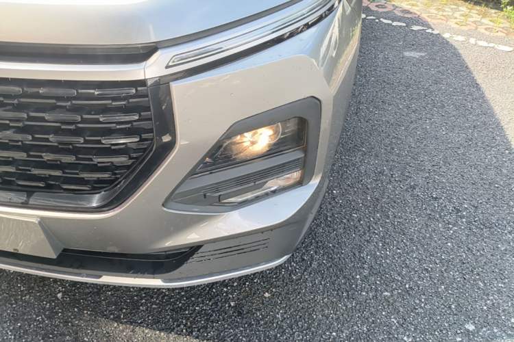 Used Baojun 530 2021 Global Car Anniversary Edition 1.5T CVT Luxury Model 5 Seats Left Front Headlight