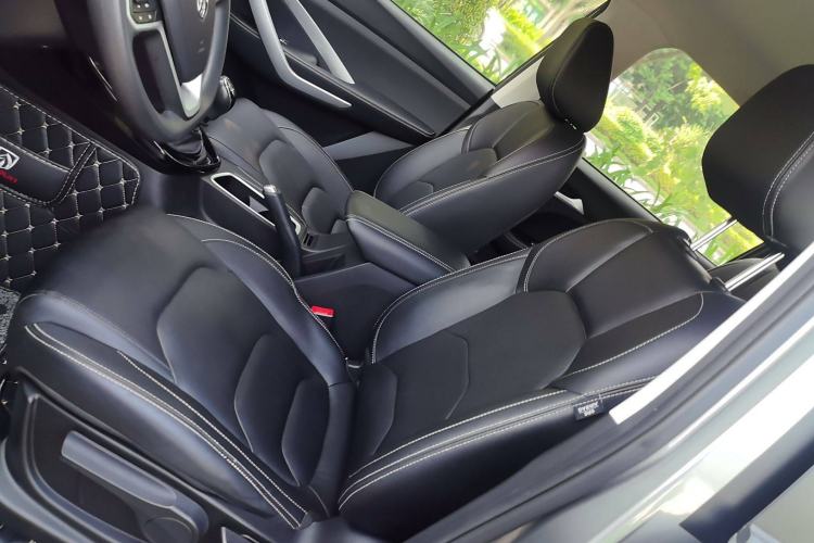 Used Baojun 530 2021 Global Car Anniversary Edition 1.5T Manual Luxury Model 6 Seats Left Front Seat