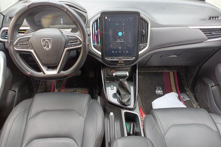 Used Baojun 530 2021 Global Car Anniversary Edition 1.5T CVT Luxury Model 7 Seats Center Console