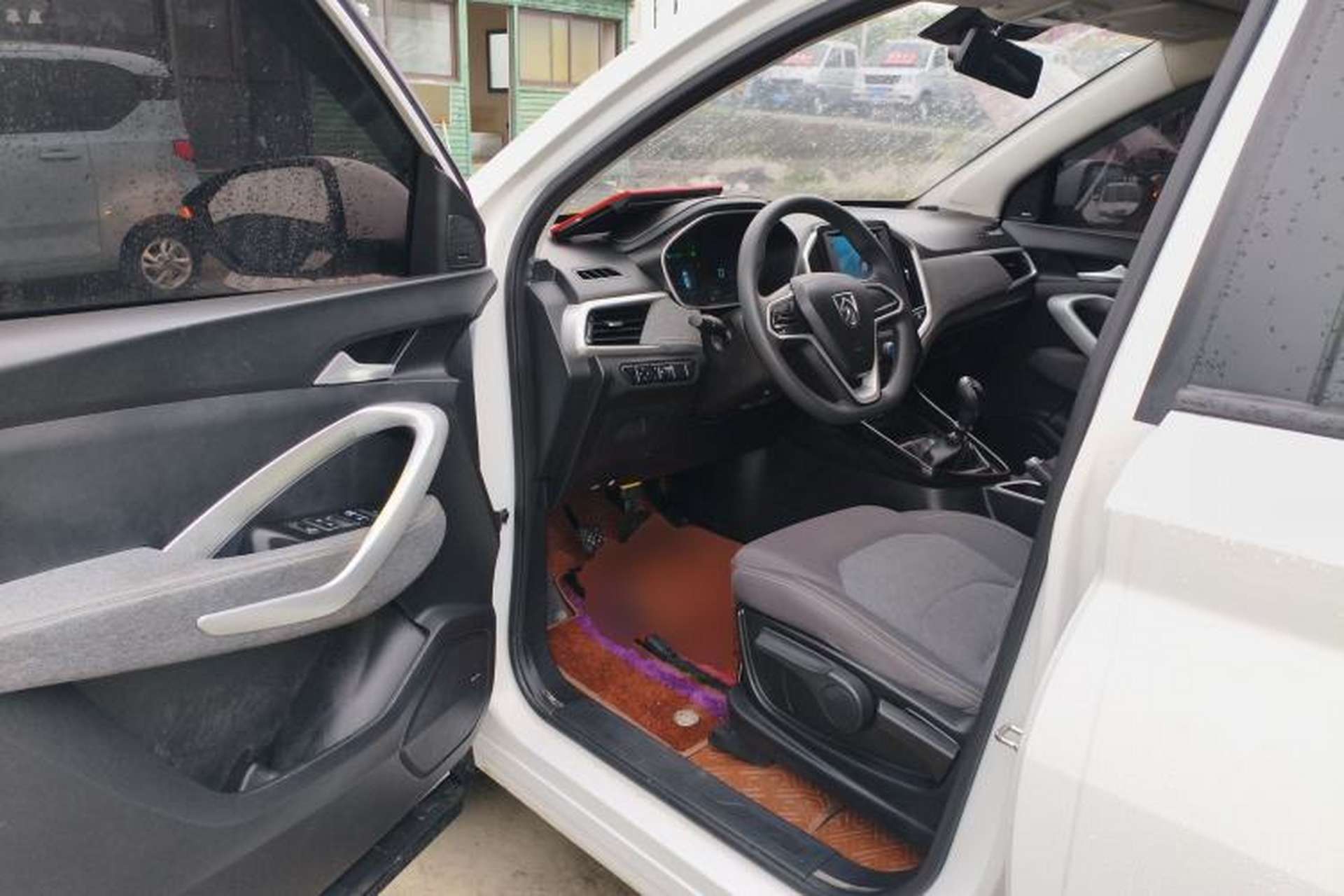 Used Baojun 530 2021 Global Car Anniversary Edition 1.5T Manual Comfort Model 6 Seats Driver Seat